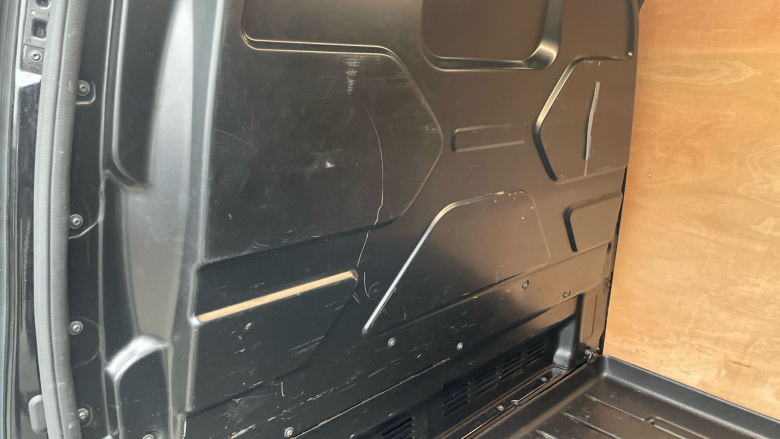 Ford Transit Custom 300 L2 Diesel Fwd 2.0 EcoBlue 170ps Low Roof Limited Van